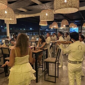 Restaurante La Patrona Cabo San Lucas con Reservandonos (2)