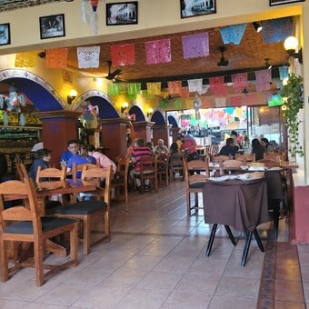 Restaurante La Parrilla Yaxchilán Cancún con Reservándonos (3)