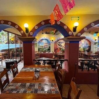 Restaurante La Parrilla Yaxchilán Cancún con Reservándonos (5)