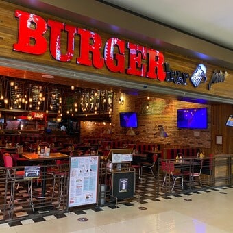Restaurante Burger Bar Joint Fórum Buenavista con Reservándonos (3)