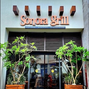 Restaurante Sonora Grill La Isla Cancún con Reservándonos (8)