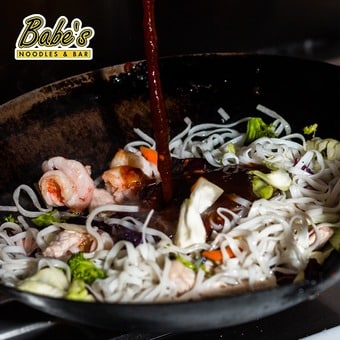 Restaurante Babe's Noodles & Bar Playa del Carmen con Reservándonos (2)