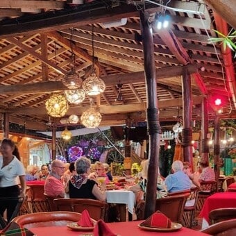 Restaurante Bar La Casa Vieja Zihuatanejo con Reservandonos (14)