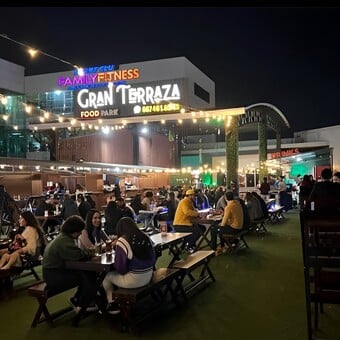 Restaurante Gran Terraza Food Park Culiacán Reservandonos.com (10)