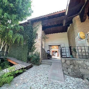 Restaurante Vinopremier Valle De Bravo con Reservandonos (1)