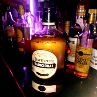 Bar Zeppelin Chihuahua con Reservándonos (1)