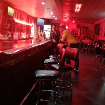 Bar Zeppelin Chihuahua con Reservándonos (4)