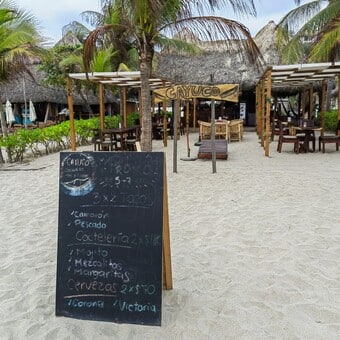 Restaurante Cayuco Puerto Escondido con Reservandonos (3)