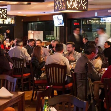 Restaurante Los Nogales Plaza La Joya, con Reservándonos (11)