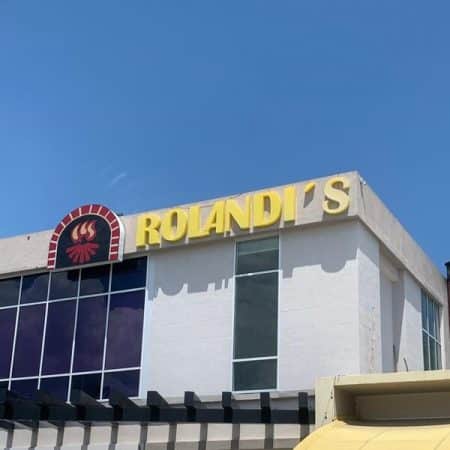 Restaurante Rolandis Playacar, con Reservándonos (2)